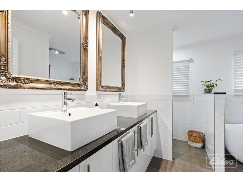 2/1A Billabong Road, Goolwa South SA 5214