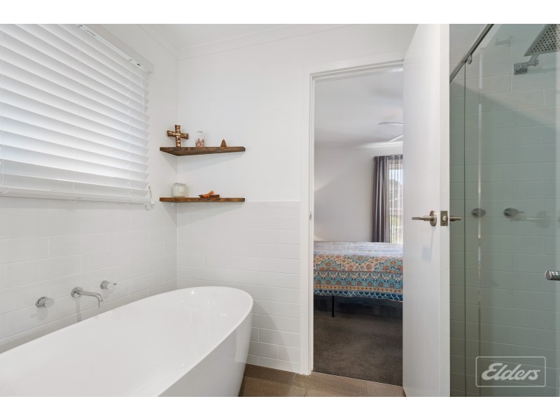 2/1A Billabong Road, Goolwa South SA 5214