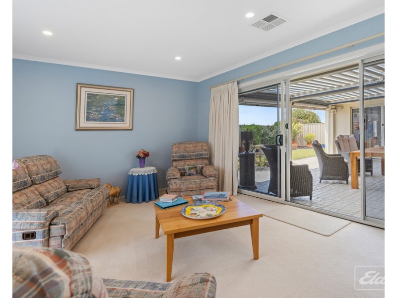 4 Arcadia Avenue, Hindmarsh Island SA 5214