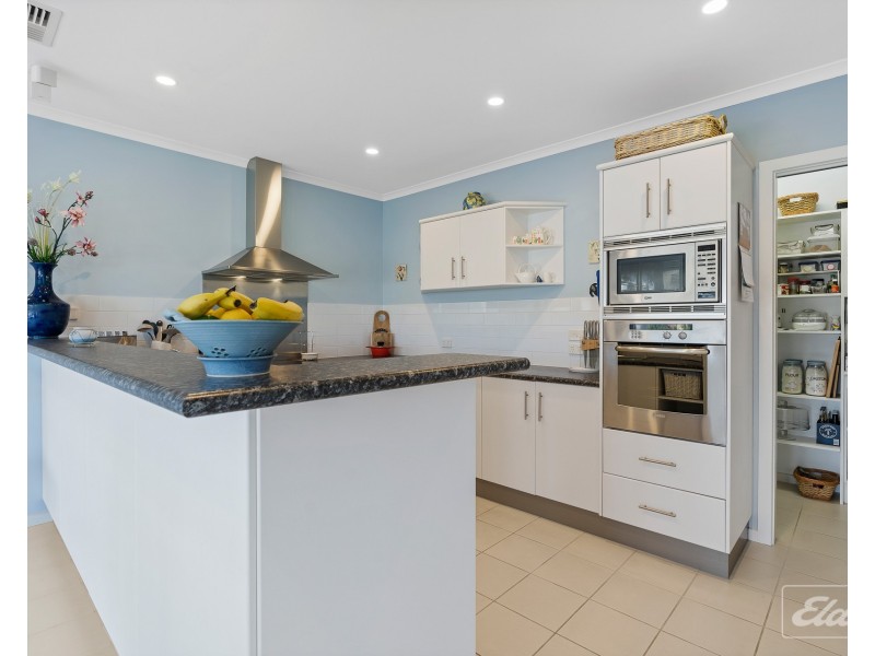 4 Arcadia Avenue, Hindmarsh Island SA 5214