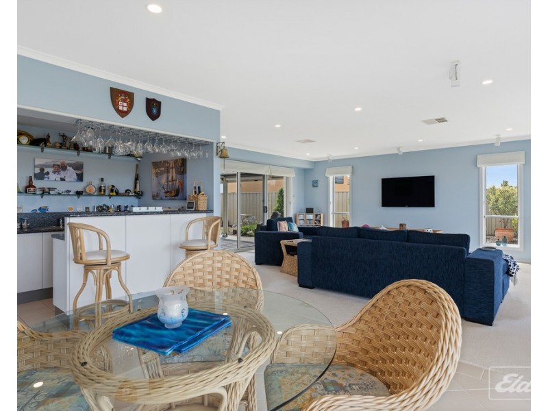 4 Arcadia Avenue, Hindmarsh Island SA 5214