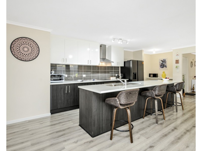 127 Excelsior Parade, Hindmarsh Island SA 5214