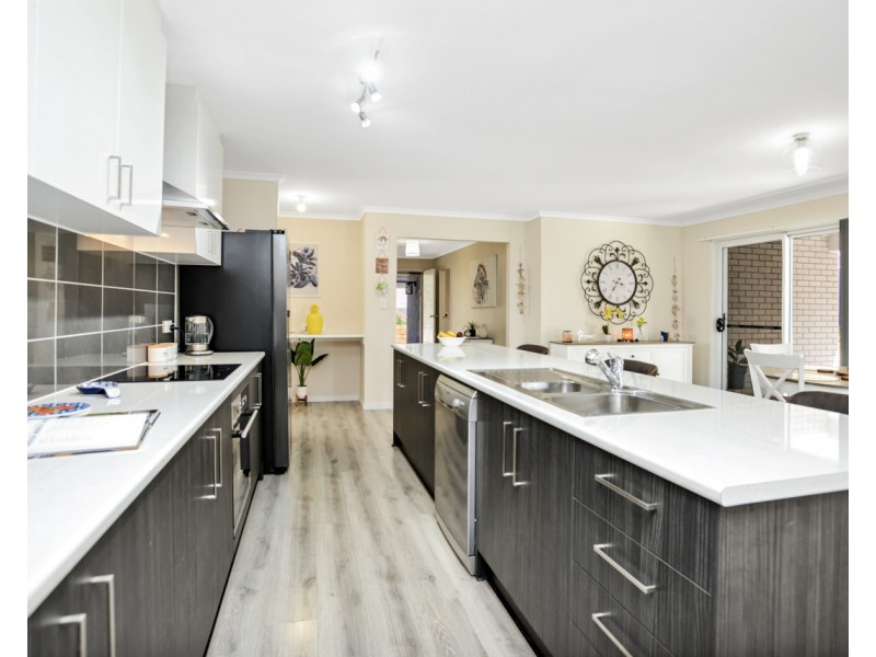 127 Excelsior Parade, Hindmarsh Island SA 5214