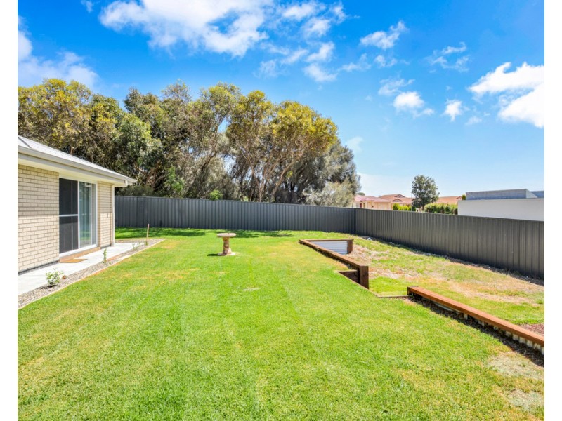 127 Excelsior Parade, Hindmarsh Island SA 5214