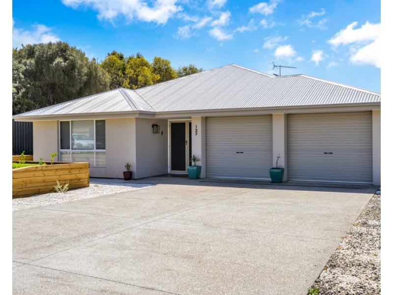 127 Excelsior Parade, Hindmarsh Island SA 5214