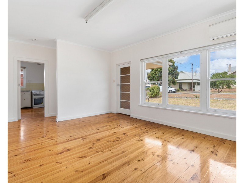 10 Grantley Avenue, Victor Harbor SA 5211