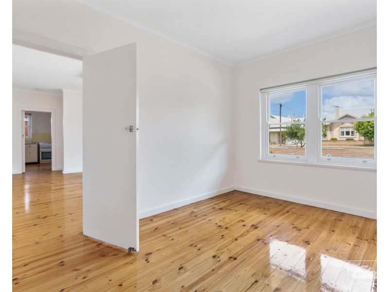 10 Grantley Avenue, Victor Harbor SA 5211