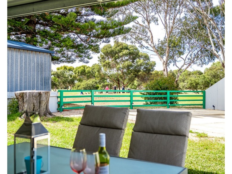 25 Sweetman Road, Goolwa South SA 5214