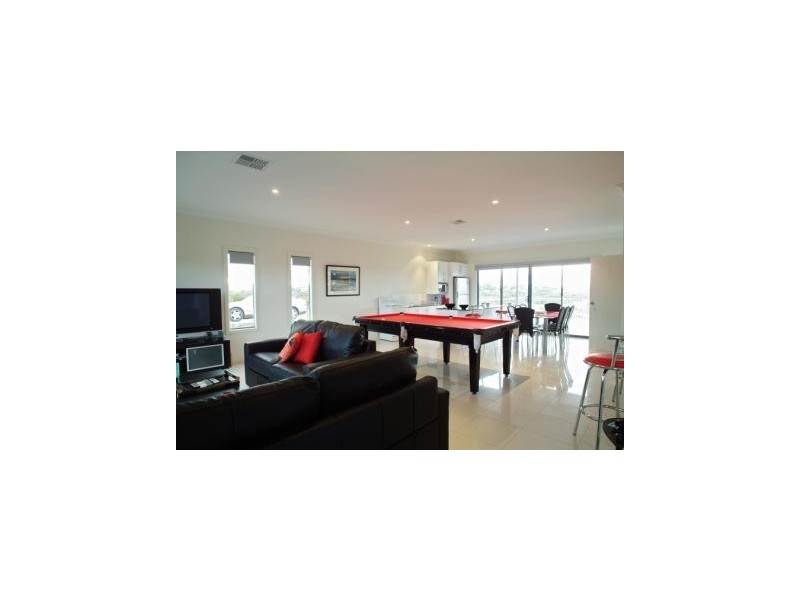 1 Cnr of Hewett and Beach Roads, Goolwa South SA 5214