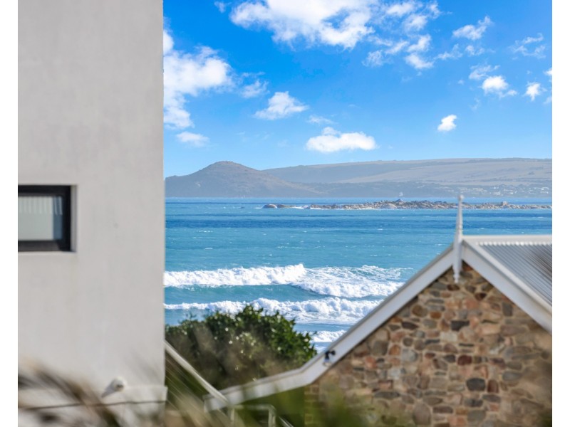 83 Newell Avenue, Middleton SA 5213