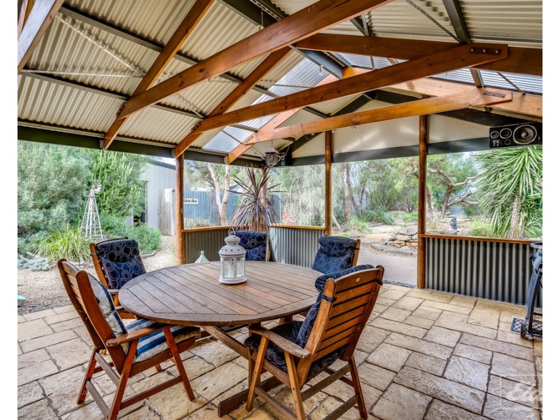 20 Gow Drive, Hindmarsh Island SA 5214