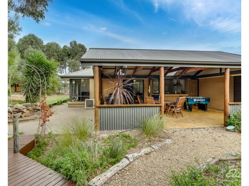 20 Gow Drive, Hindmarsh Island SA 5214