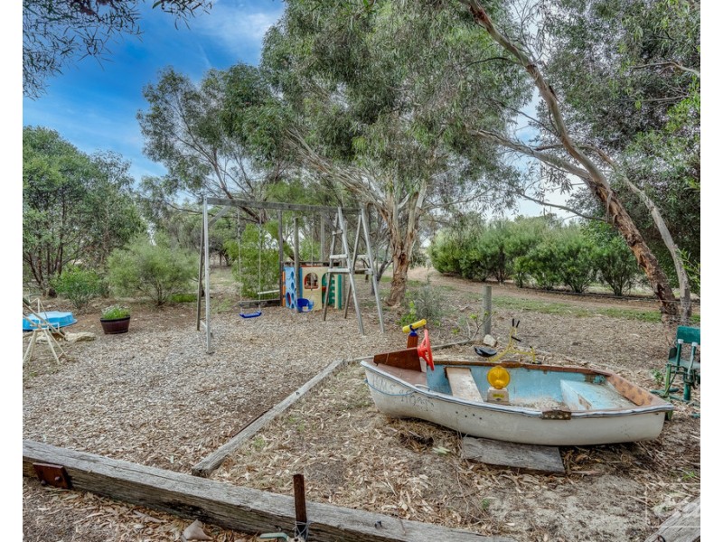 20 Gow Drive, Hindmarsh Island SA 5214