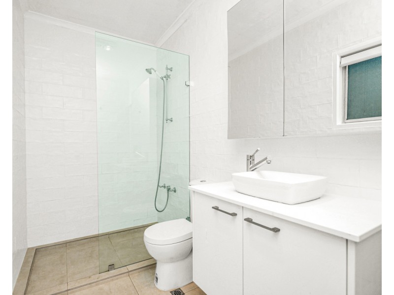 30-32 Sidney Parade, Hindmarsh Island SA 5214