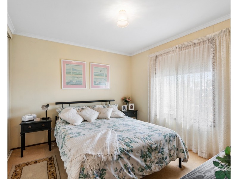 28 Sidney Parade, Hindmarsh Island SA 5214