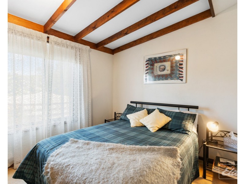 28 Sidney Parade, Hindmarsh Island SA 5214