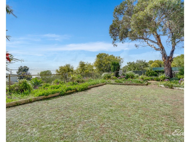 28 Sidney Parade, Hindmarsh Island SA 5214