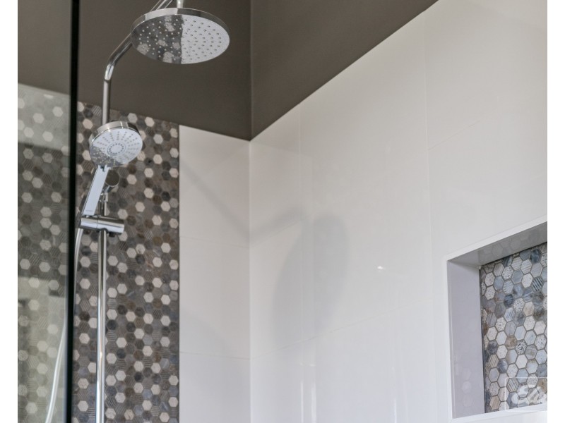 24 Mentone Road, Hayborough SA 5211