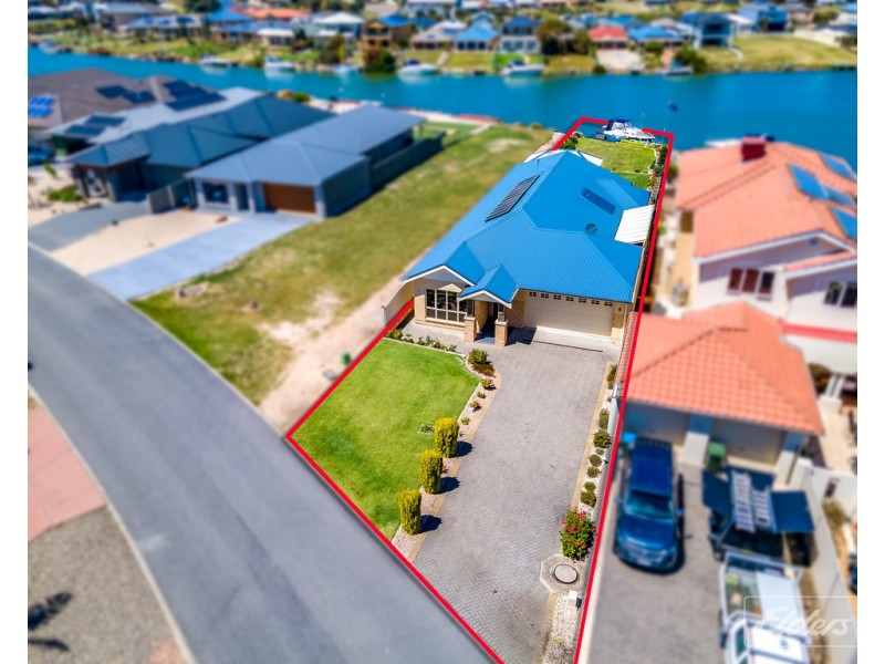 51 Britannia Parade, Hindmarsh Island SA 5214