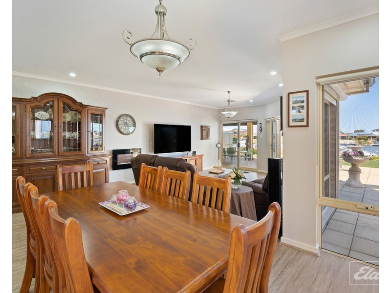 51 Britannia Parade, Hindmarsh Island SA 5214