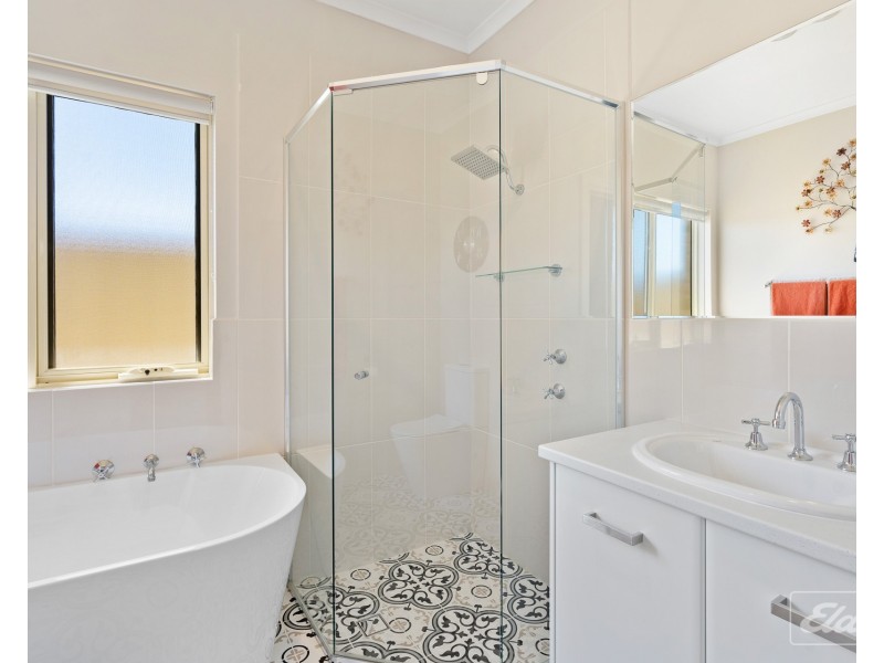 51 Britannia Parade, Hindmarsh Island SA 5214