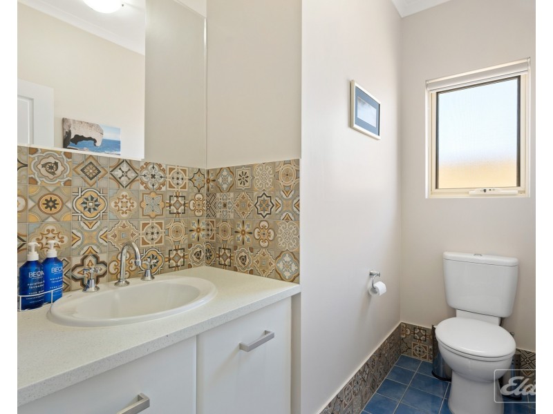 51 Britannia Parade, Hindmarsh Island SA 5214