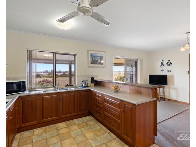 6 Excelsior Parade, Hindmarsh Island SA 5214