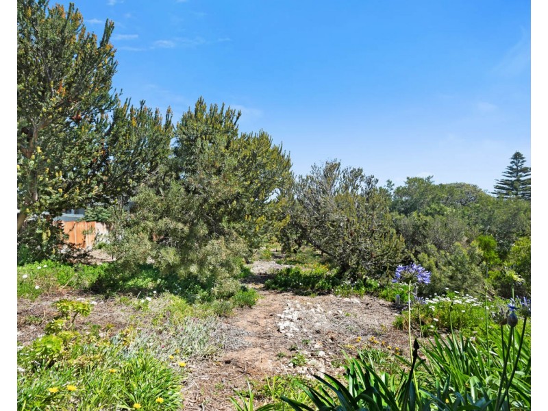 35 Neighbour Avenue, Goolwa Beach SA 5214