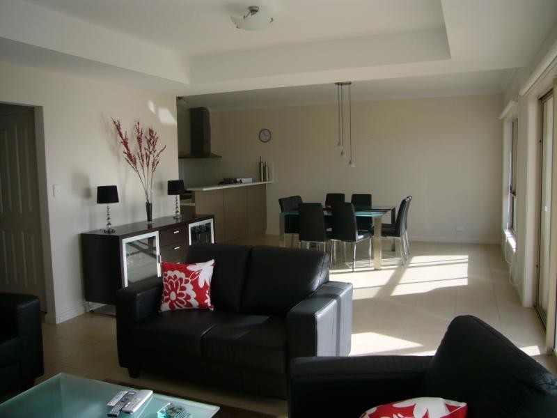 32 Wentworth Parade, Hindmarsh Island SA 5214