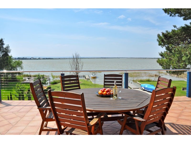 67 Batson Parade, Hindmarsh Island SA 5214