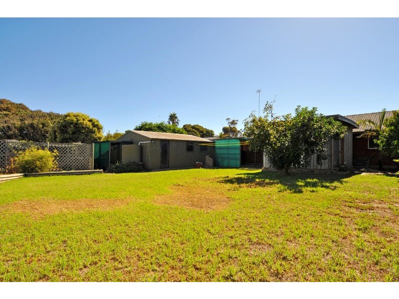 15 Merrett Avenue, Goolwa Beach SA 5214