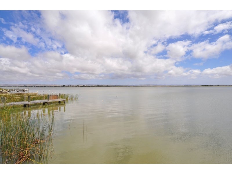 8 Valmai Terrace, Hindmarsh Island SA 5214