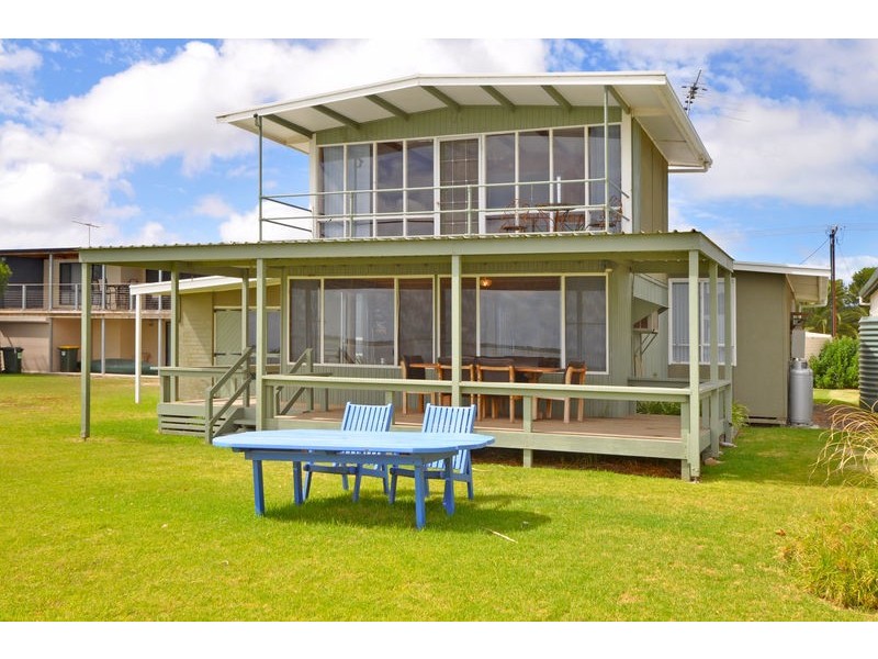 8 Valmai Terrace, Hindmarsh Island SA 5214