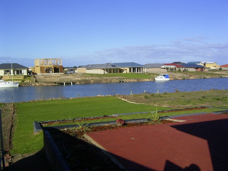 35 Britannia Parade, Hindmarsh Island SA 5214