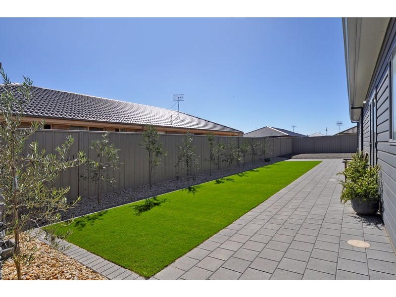 12 Lawrence Street, Goolwa North SA 5214
