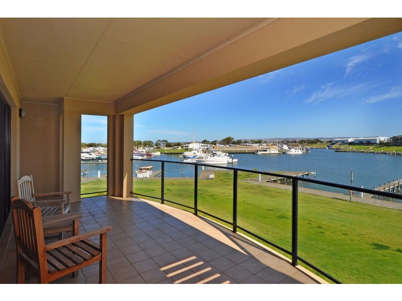 15 Vesta Drive, Hindmarsh Island SA 5214