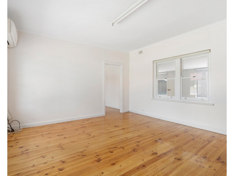 10 Grantley Avenue, Victor Harbor SA 5211