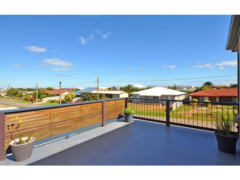 42 McLeod Road, Middleton SA 5213