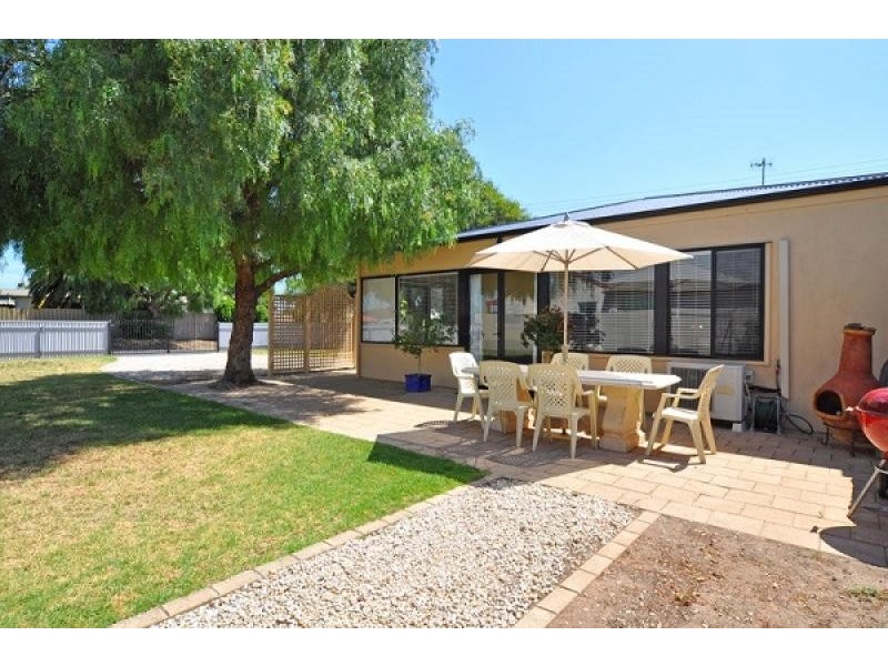 16 Oliver Street, Goolwa SA 5214