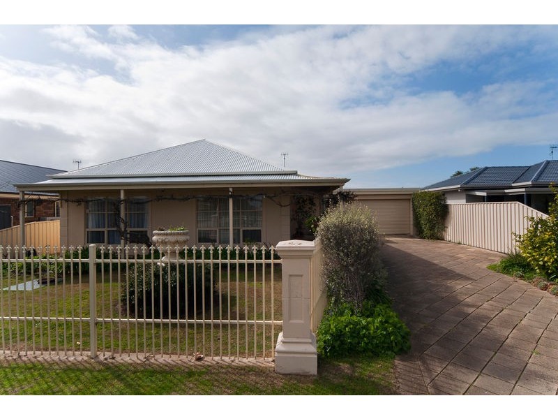 8 Dowland Street, Goolwa SA 5214