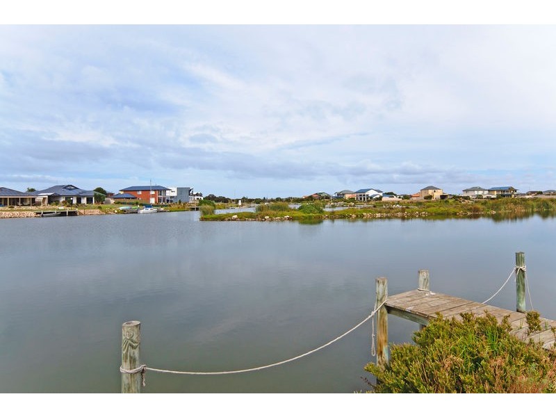 101 Wentworth Parade, Hindmarsh Island SA 5214