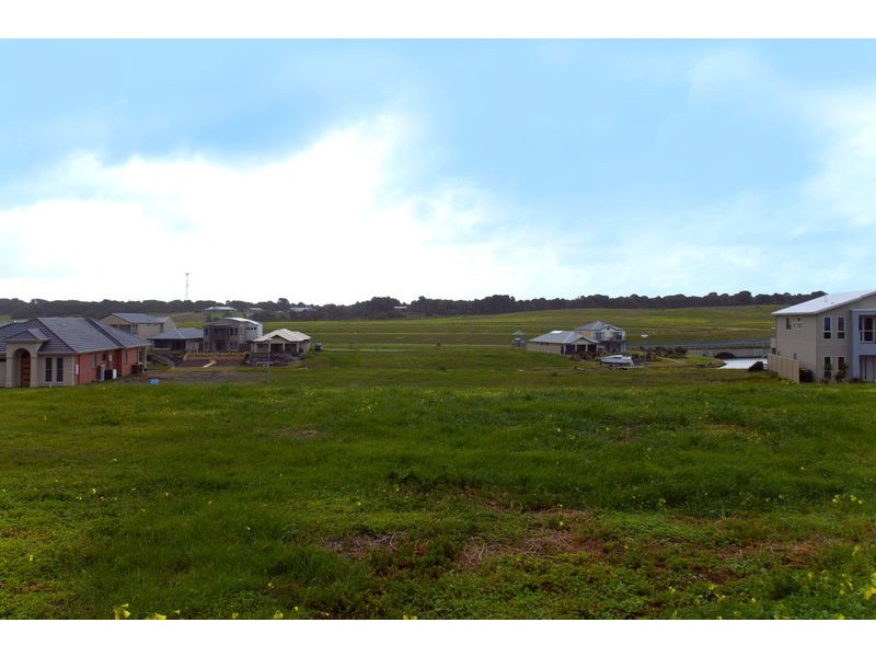 168 Excelsior Parade, Hindmarsh Island SA 5214