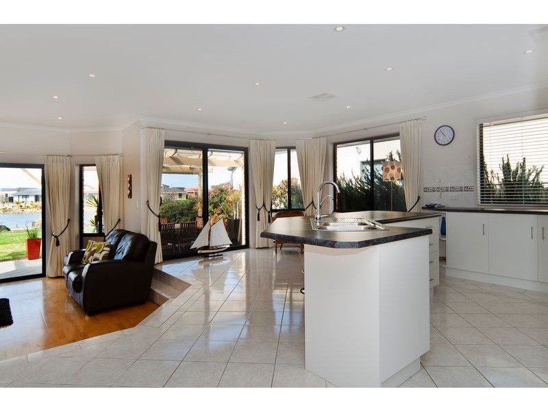 64 Providence Place, Hindmarsh Island SA 5214