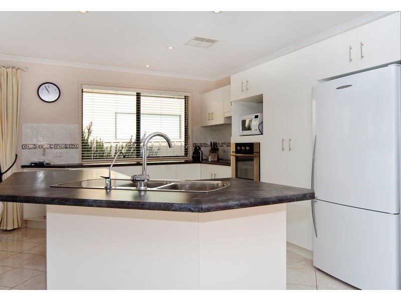 64 Providence Place, Hindmarsh Island SA 5214