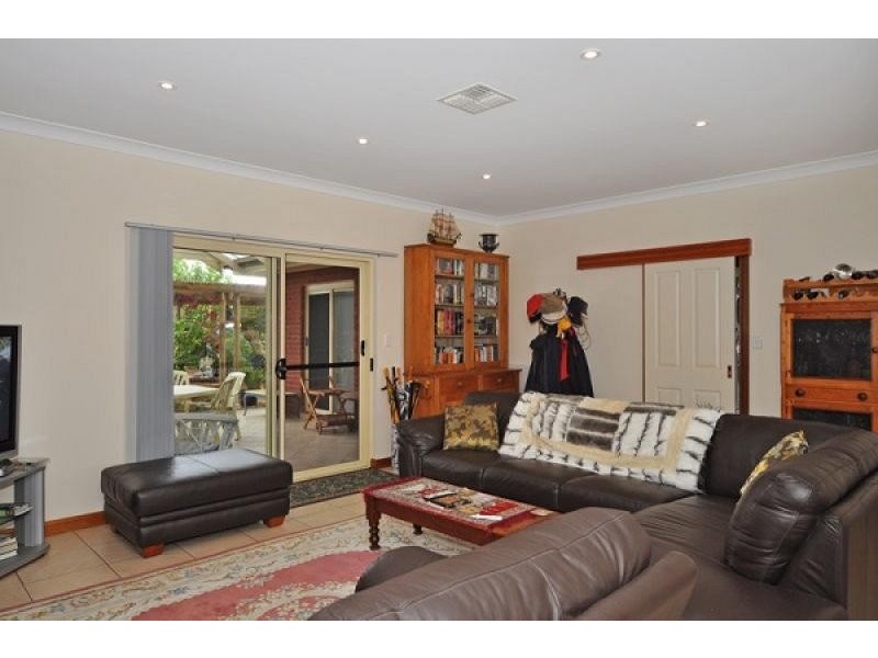 2 Birchall Road, Goolwa SA 5214