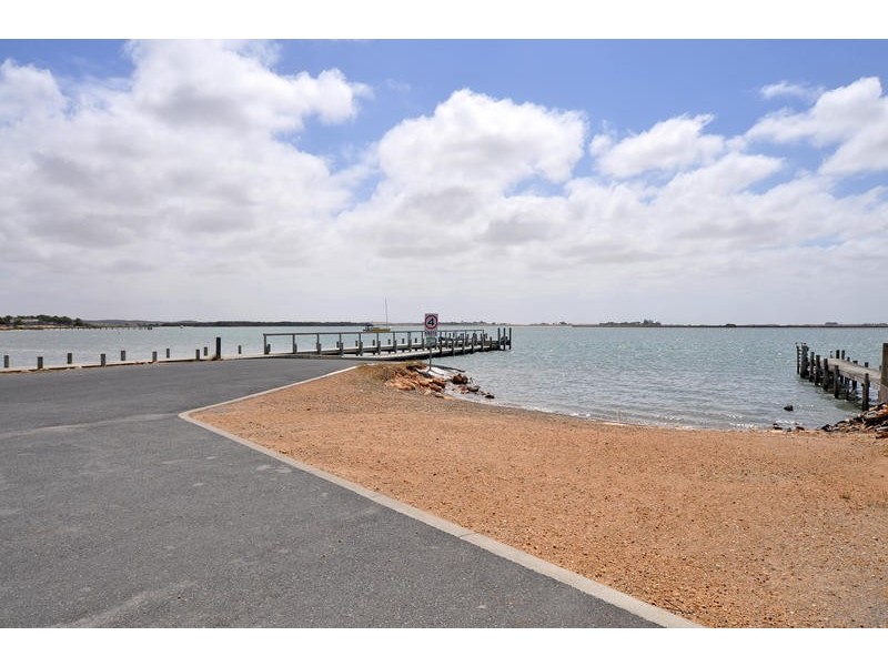 98 Mundoo Channel Drive, Hindmarsh Island SA 5214