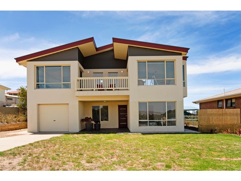 24 Bradford Road, Goolwa Beach SA 5214