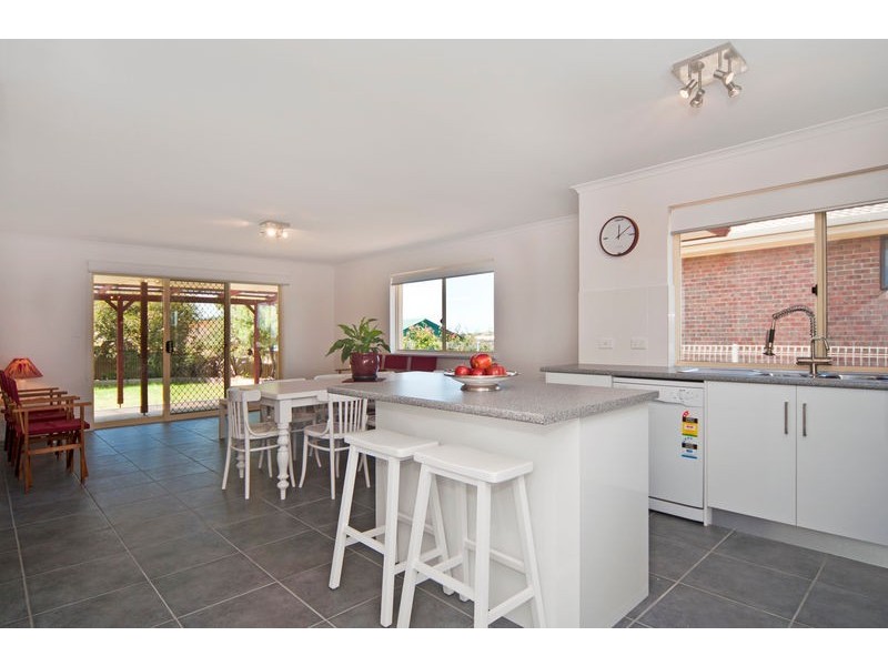 24 Bradford Road, Goolwa Beach SA 5214