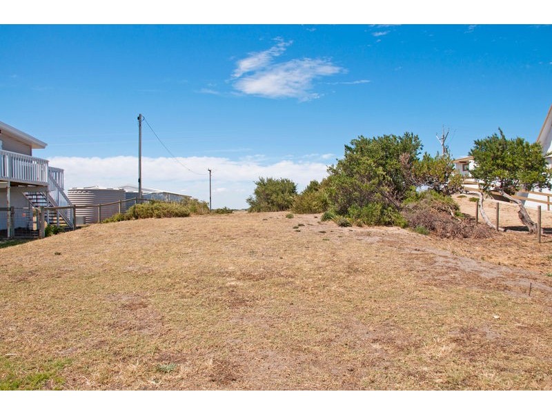 61 Goolwa Channel Drive, Hindmarsh Island SA 5214