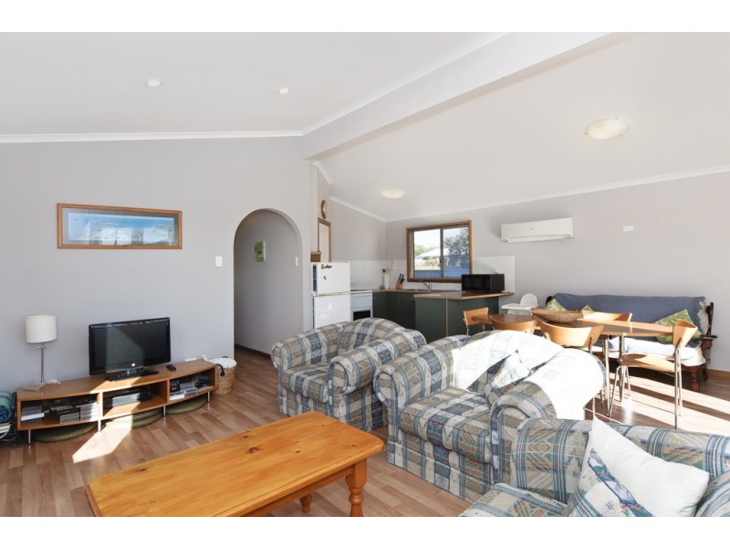 10 Beach Road, Goolwa Beach SA 5214